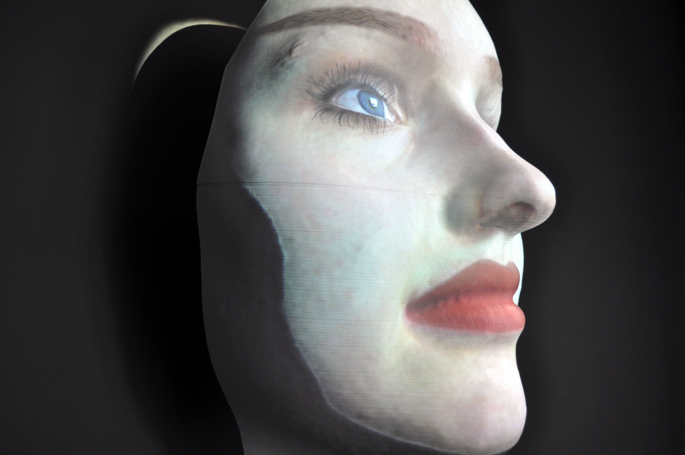 Frau im Profil